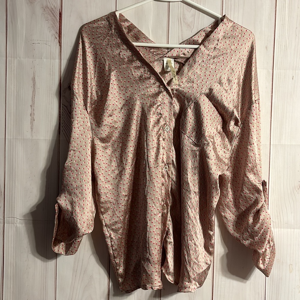 FLOWY CHERRY SATIN LIKE POCKET BLOUSE| MEDIUM